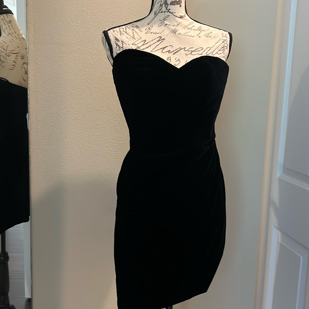 Beautiful staples dress velvet use ones
